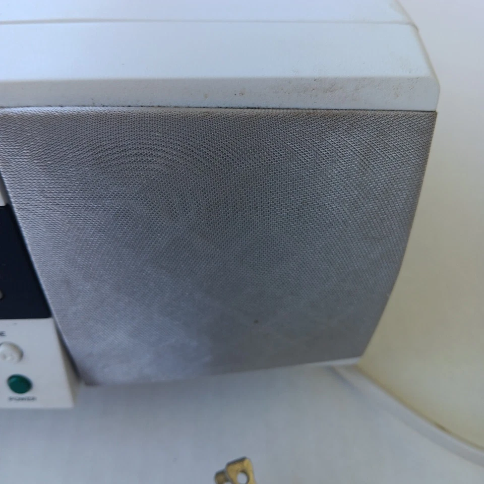 Cambridge Soundworks Radio CD-745 White AM FM CD AUX Alarm Clock No Remote* READ - Image 4 of 4