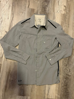 Vintage Oakley Grey button Up Size S Tech Cyberpunk VTG Skate Surf Y2K 90s 00s