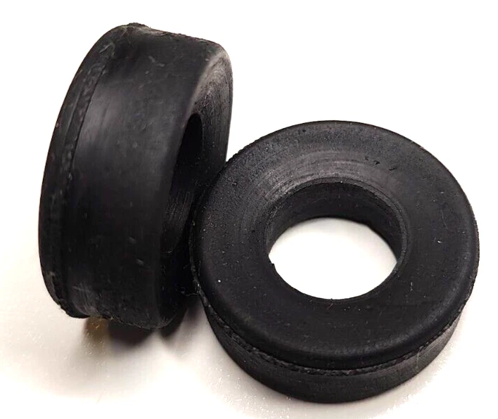 Vintage Strombecker #8348 Soft Wide Slick  1" & 1/4" X  7/16" fit 3/4" rims - Image 2 of 3