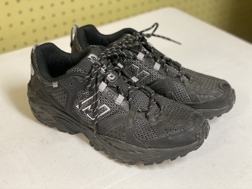 Mens 9 New Balance MT481SS sneakers 
