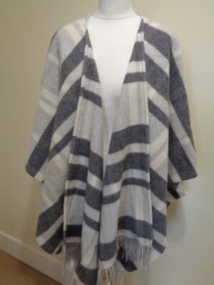 BROOKS BROTHERS GRAU UND CREMEFARBENES CAPE AUS WOLLE UND KASCHMIR MIT FRANSENKANTEN