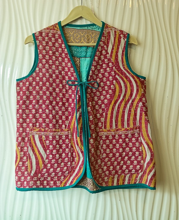 Chaleco Kantha reversible vintage hecho a mano de algodón indio chaqueta...