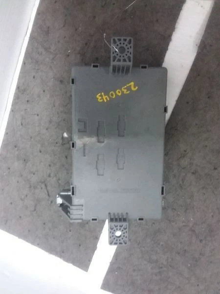 Caja de conexiones de fusibles de cabina Acura MDX 1090324 2014 Foto 2 de 4