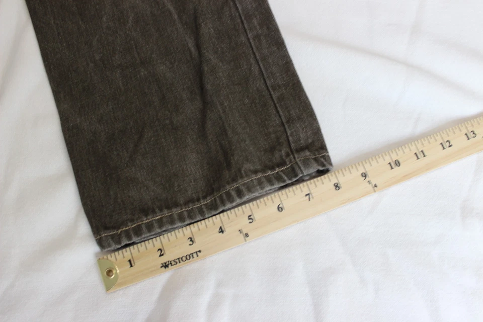 Pantalones de mezclilla para hombre Levi's 505 talla 34x32 marrón calce regular desgastados Foto 3 de 4