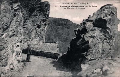 CPA 15 PIERREFORT - GEFÄHRLICHE PASSAGE AUF DER ROUTE VON PIERREFORT NACH LAUSSAC