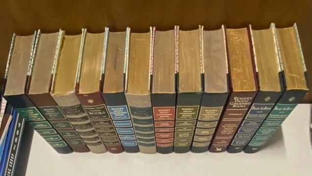 Lot of 12 Reader's Digest Condensed Books Shelf Decor Various Author Hardcover Foto 3 de 4