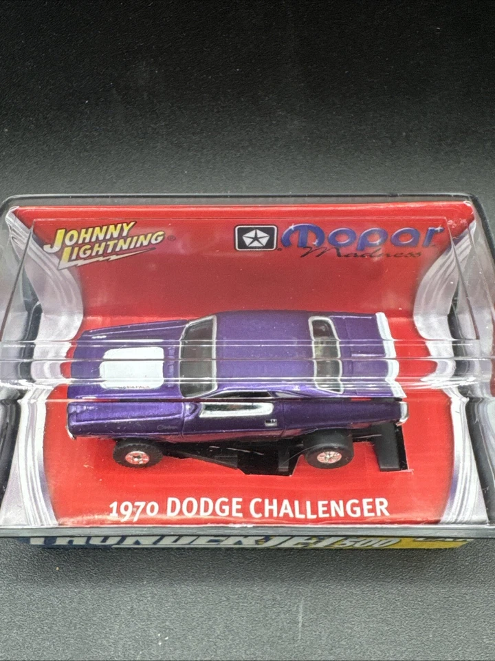 2005 Johnny lightning PURPLE 1970 DODGE CHARGER THUNDER JET 500 SLOT CAR LOOK - Image 2 of 4