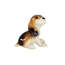Hagen Renaker Beagle Puppy Dog Sitting Miniat...