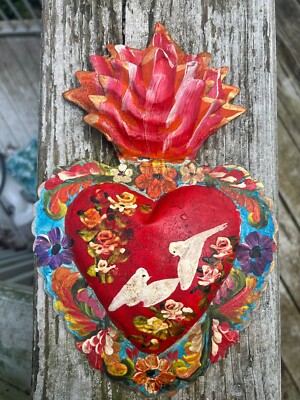 Corazon Heart & Doves 3D Mexican Handmade Painted Tin Milagro 11x7 F02