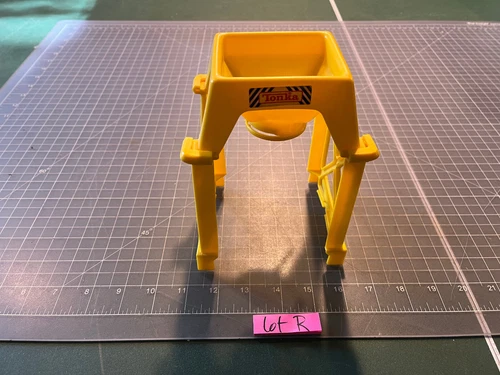 Tonka Sand Loader Yellow Plastic 813590-A 6.5” Tall For Construction Truck LOT R