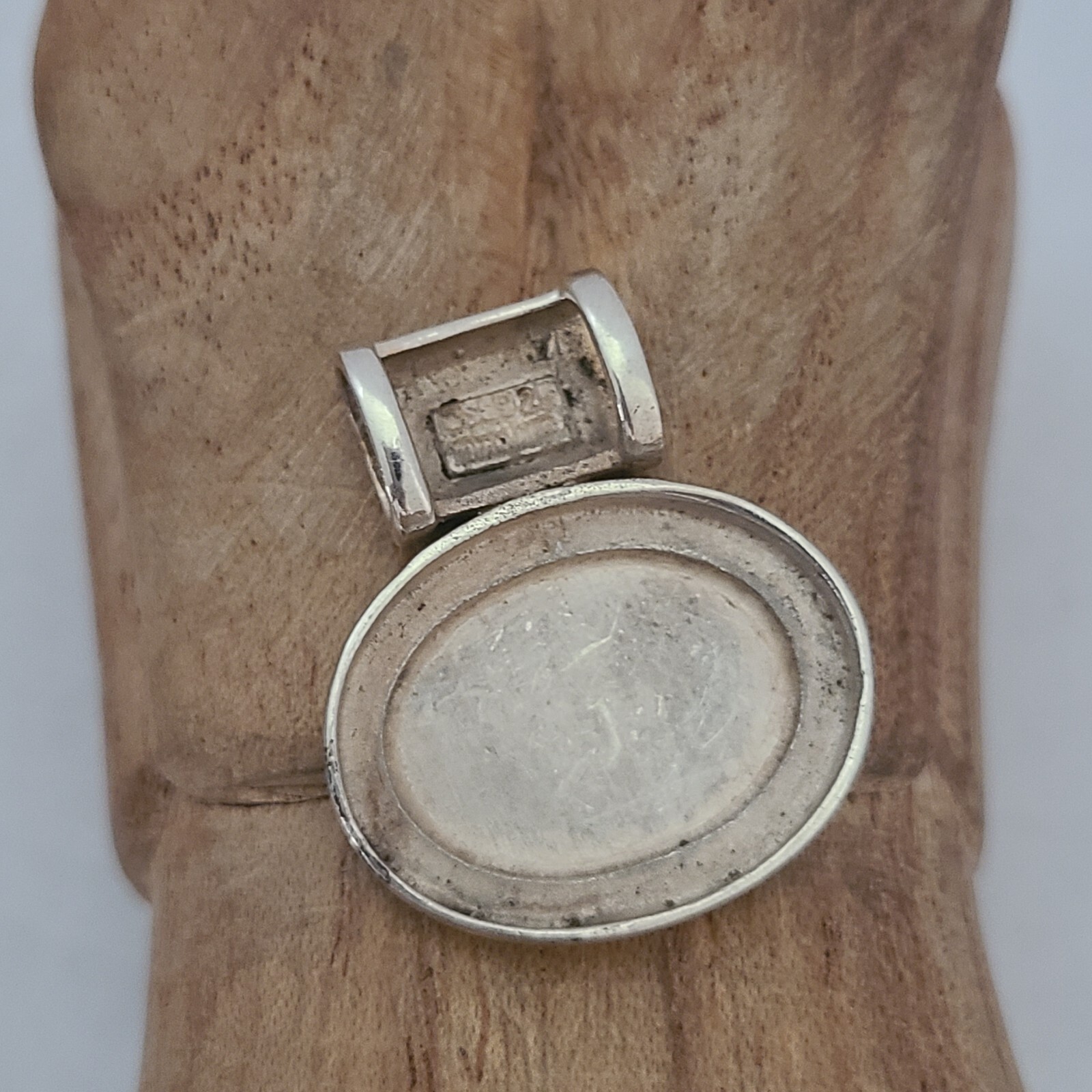 VINTAGE STERLING SILVER IDENTIFICATION ID PENDANT ENG… Gem