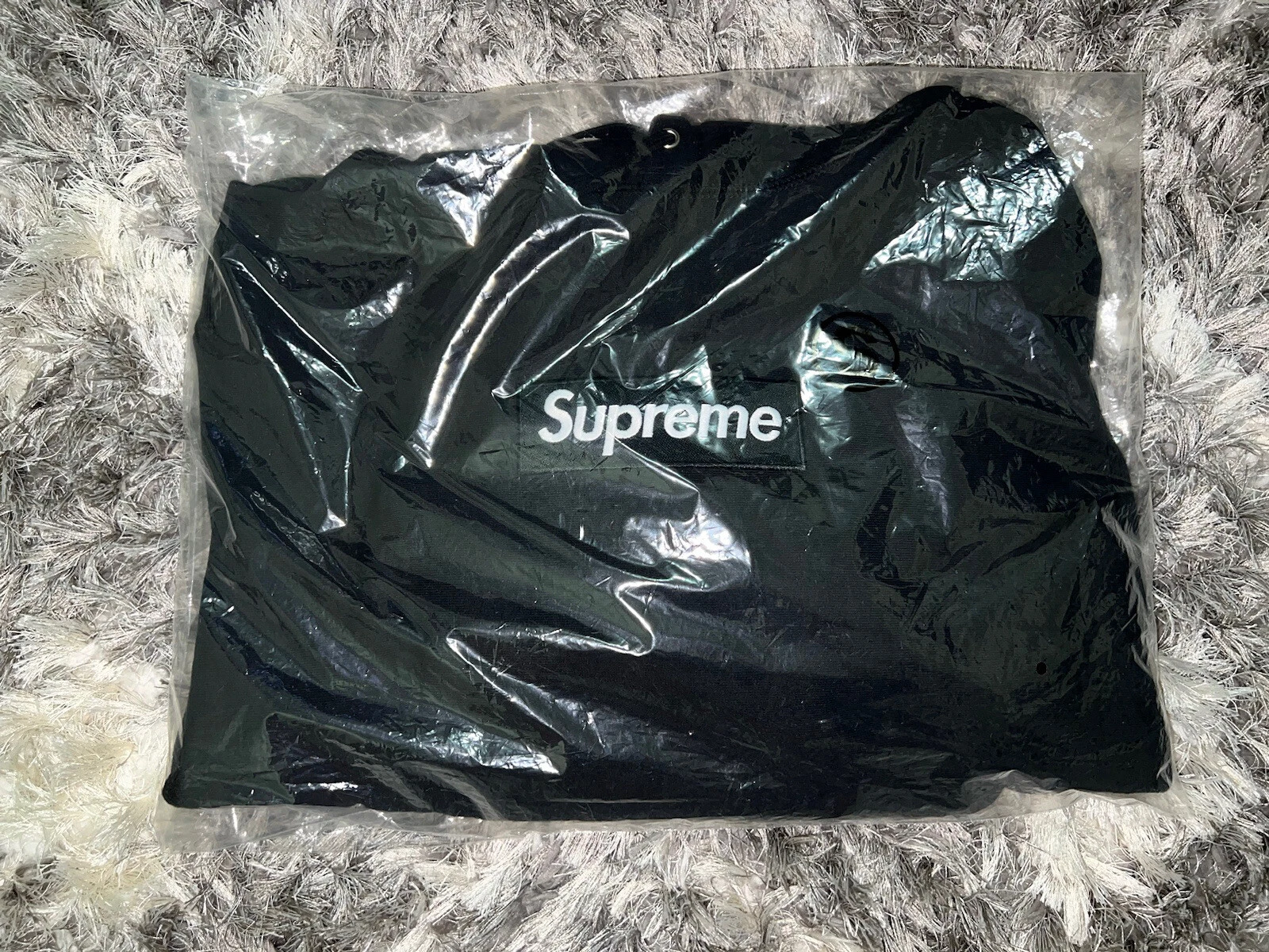 Sweat à capuche noir logo Supreme Box taille S FW21 jamais porté prêt à expédier