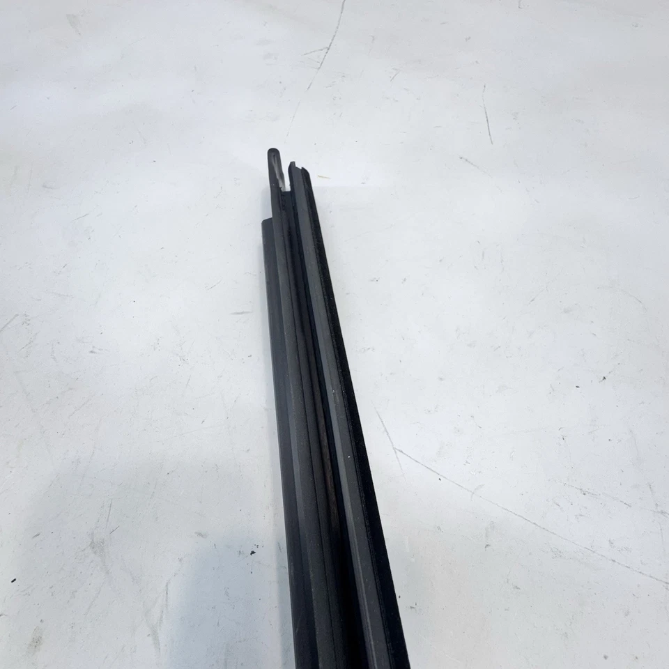 Honda CR-V CRV 2017-2022 puerta trasera derecha ventana cinturón interior sello resistente al clima OEM Foto 2 de 4