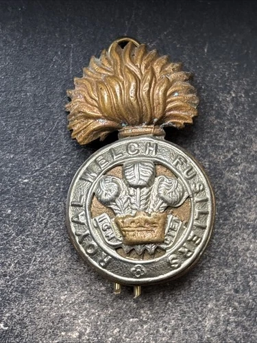 Royal Welch Fusiliers, Genuine British Army Military Cap Badge. RWF. WW2