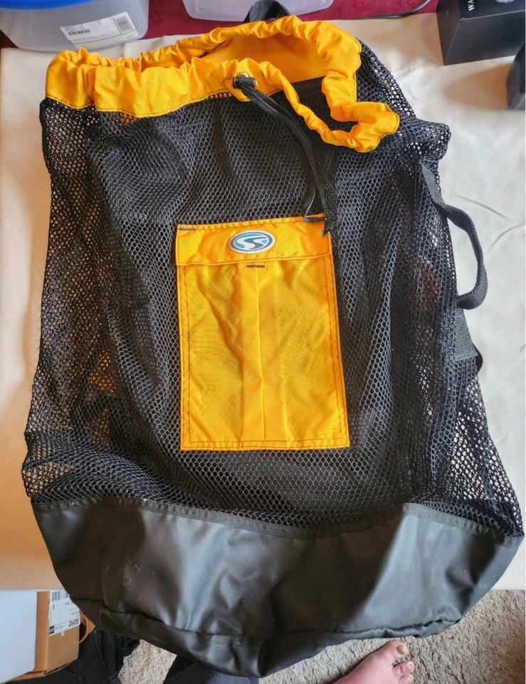 Aqua Lung XL Ultimate Scuba Diving BackPack w/Large Internal Dry Bag - Image 4 of 4