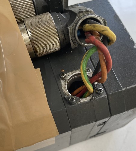 Siemens 3~Servomotor Motor Synchronmotor Simotics 1FT6064-1AF71-4AG1 Broken Pin - Picture 4 of 4