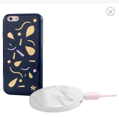 Wit & Delight iPhone 6/6S Case with Mirror and Power Bank.