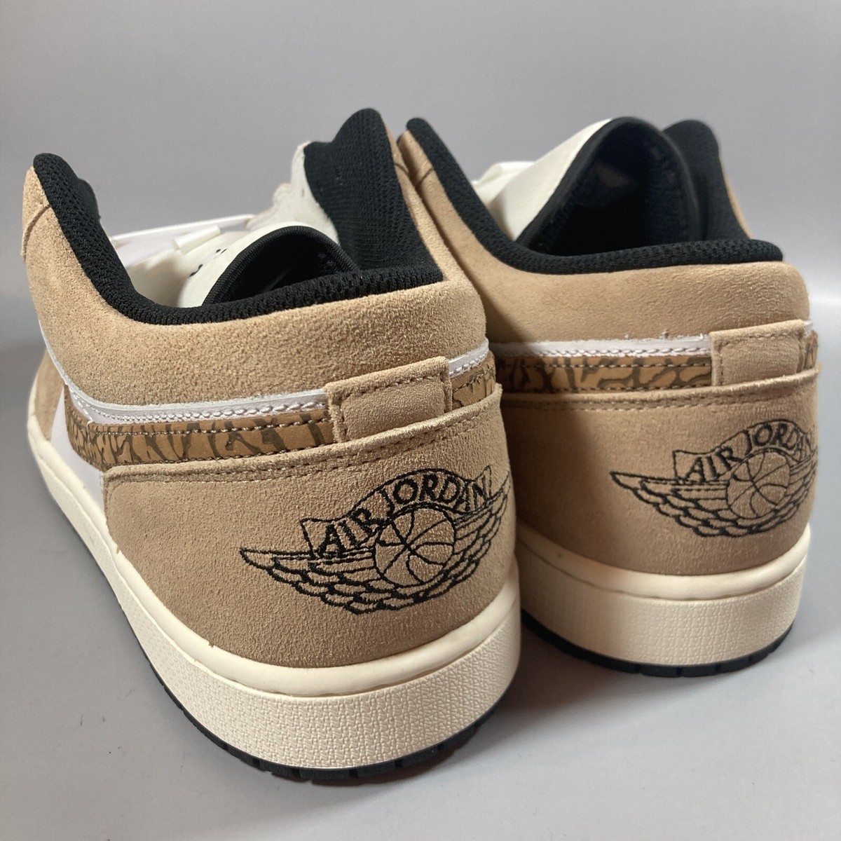 靴 Nike GS AirJordan 1Low SE Brown Elephant Air Jordan Air Jordan 1 Low SE GS 'Brown Elephant' DZ5368