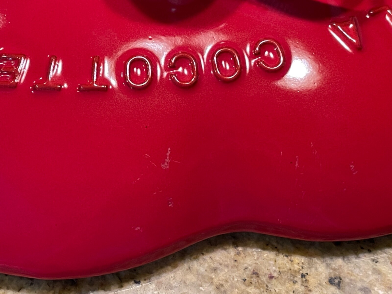 Staub Cast Iron Heart Cocotte 1.75 qt / Cherry Red / New In Box! No