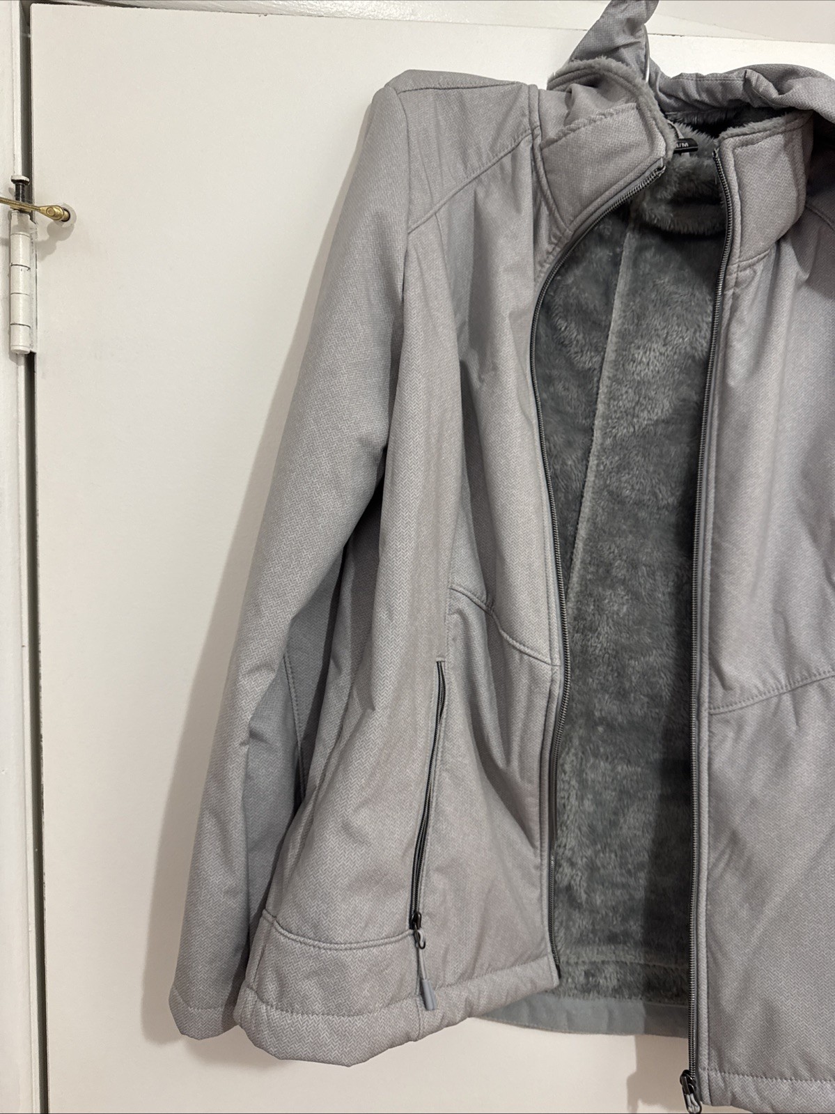 ZeroXposur Plush Lined Softshell Gray Hooded Jack… - image 4
