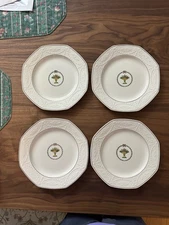 Set of 8 Vintage Copeland Spode Chaplet Plates ( Please See Pictures) 