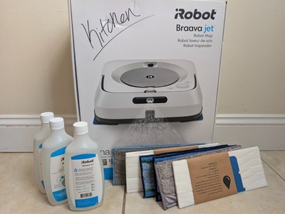 iRobot Braava Jet M6 Mop- White.  Complete setup!