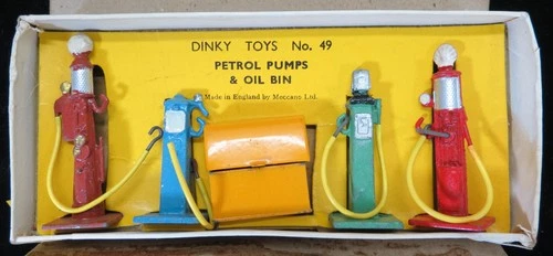 Dinky #49 Petrol Pumps/Oil cans In Original Fitted Box - Vintage Meccano
