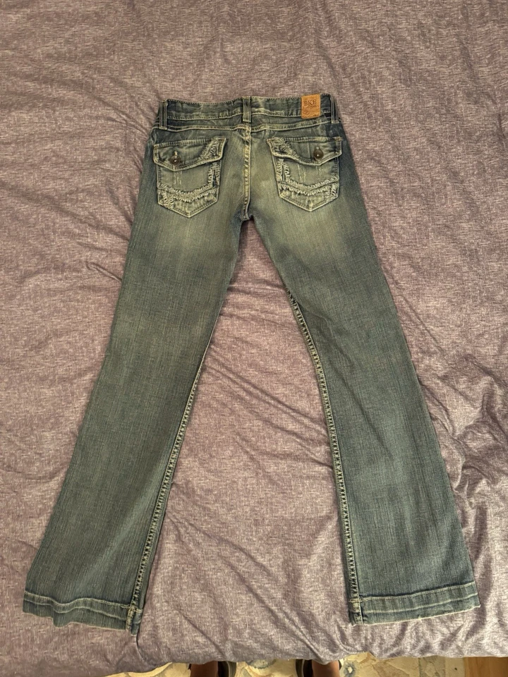 BKE Madison 靴型牛仔裤低腰弹力尺寸 27x31.5 适合 30 X 31 二手状况完好 — 第 2/4 张图片