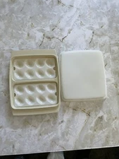 Vintage Tan Tupperware Deviled Egg Holder Carrier #723, Lid #722, 2 Trays #665