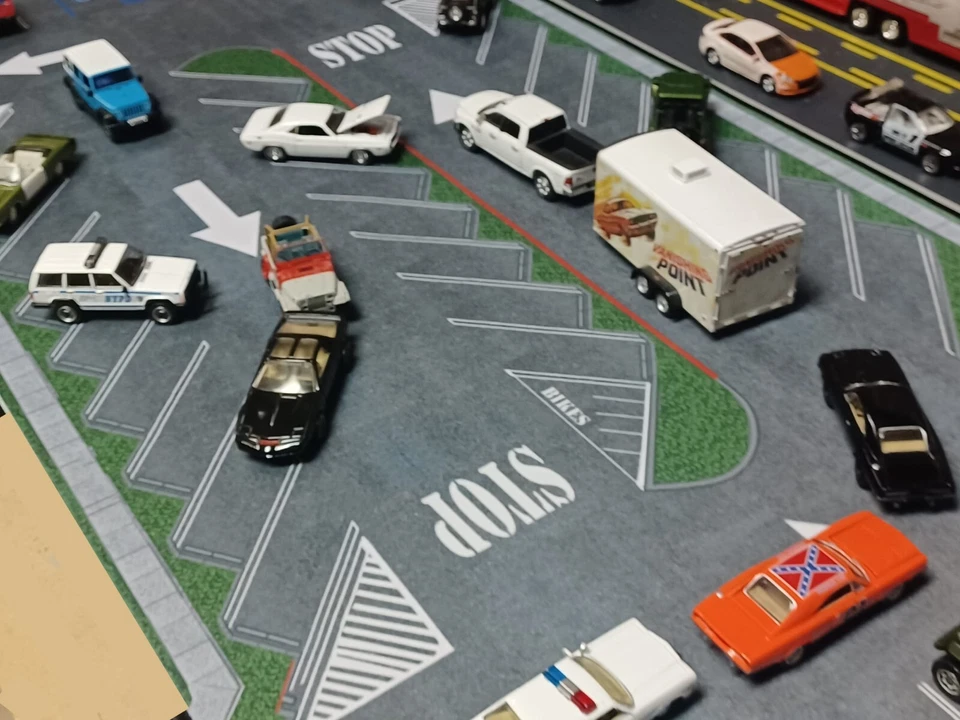 Alfombrilla de ratón GRANDE escala 31"x 15,5" 1:64 lote de estacionamiento escena de coche diorama exhibición juguete Foto 2 de 4