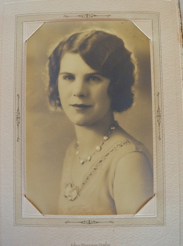 Old Vintage Cabinet Photo Young Girl Edris Morrison Studio Portland OR Wavy Hair - Picture 5 of 9