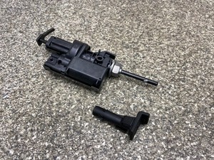 Stellmotor Tankklappe 8200305732 Renault Talisman Grandtour 16.2050.001