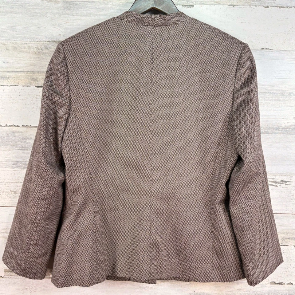 Conjunto de traje falda blazer East 5th para mujer estampado geográfico beige neutro talla 12 Foto 3 de 4