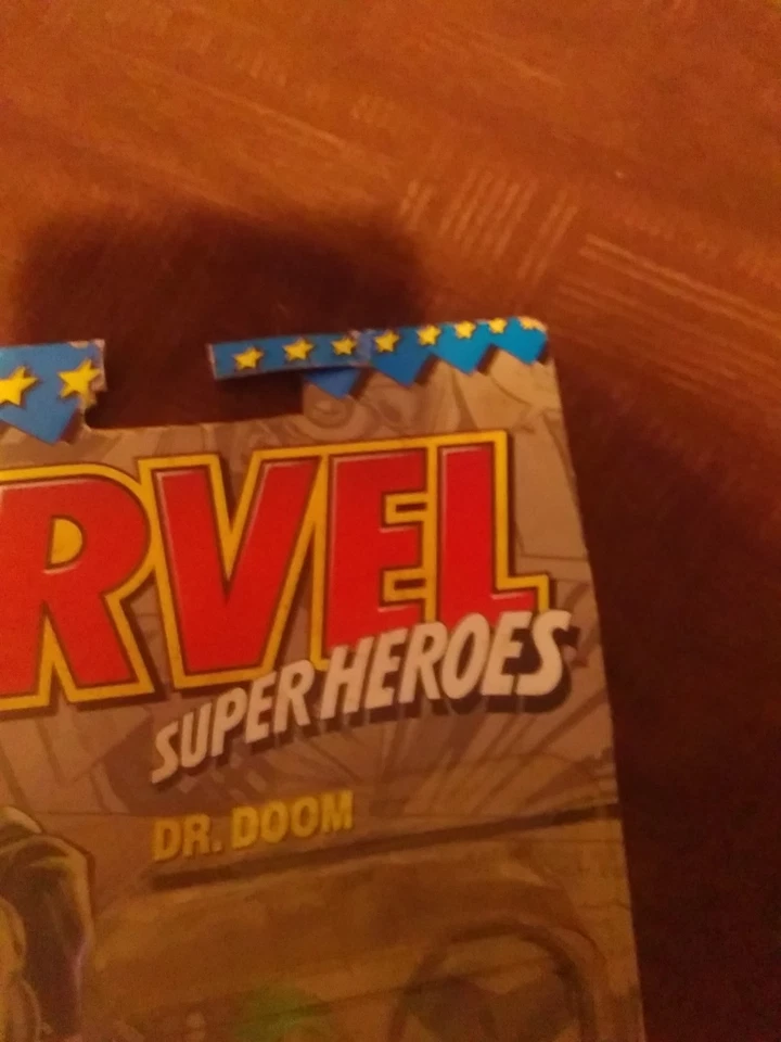 Dr. Doom 4.5" Figure, Marvel Super Heroes - 1993 Toy Biz NEW 011 TC82 - Image 3 of 4