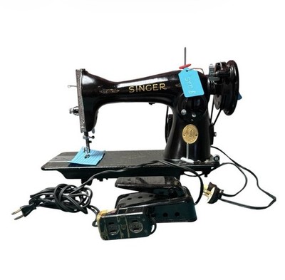 Vintage 1949 Singer Sewing Model 15 Machine (Serviced)