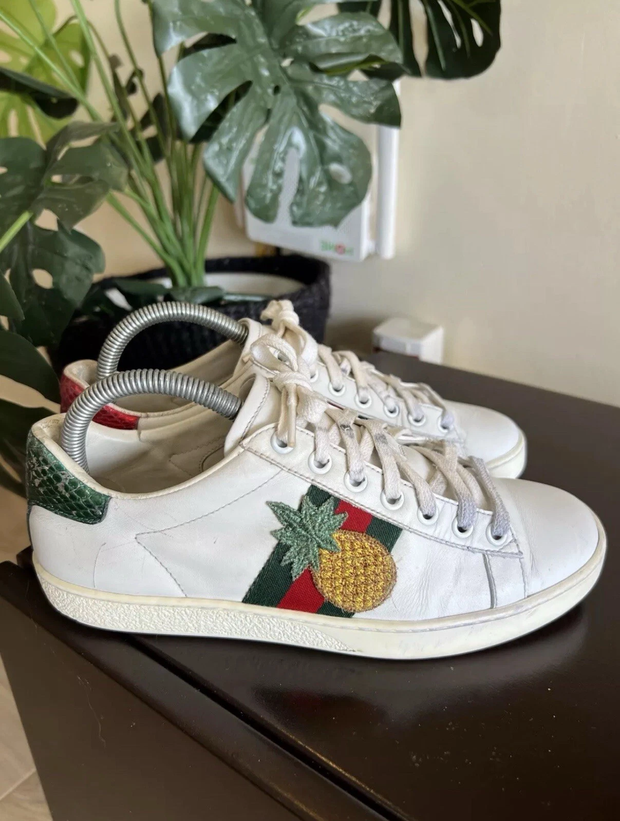 Baskets Gucci veau toile ananas ornées d'as EU 35,5    US 5