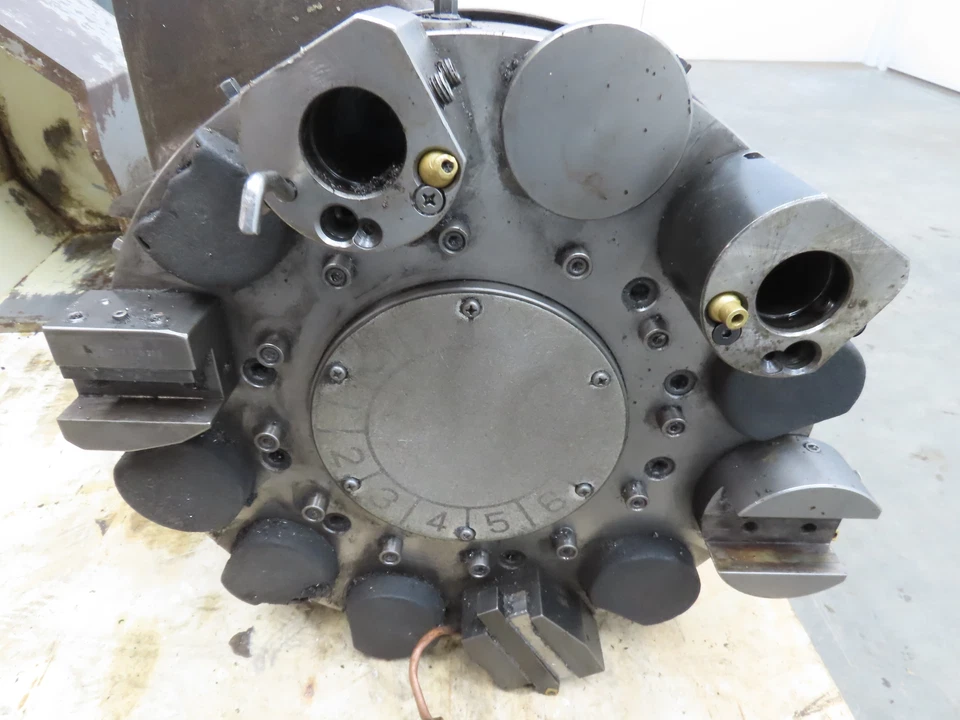 Torno CNC Okuma LU-15 12 posiciones torreta cambiador de herramientas VAC-MFL3.7/2.2R-151-R4 Foto 2 de 4