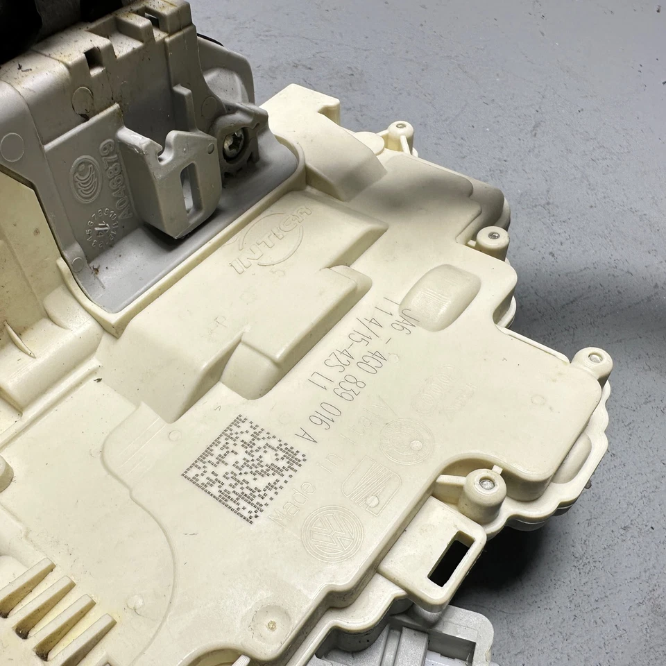 2013-2018 Audi S6 Rear Passenger Door Lock Latch Actuator OEM - Image 2 of 4