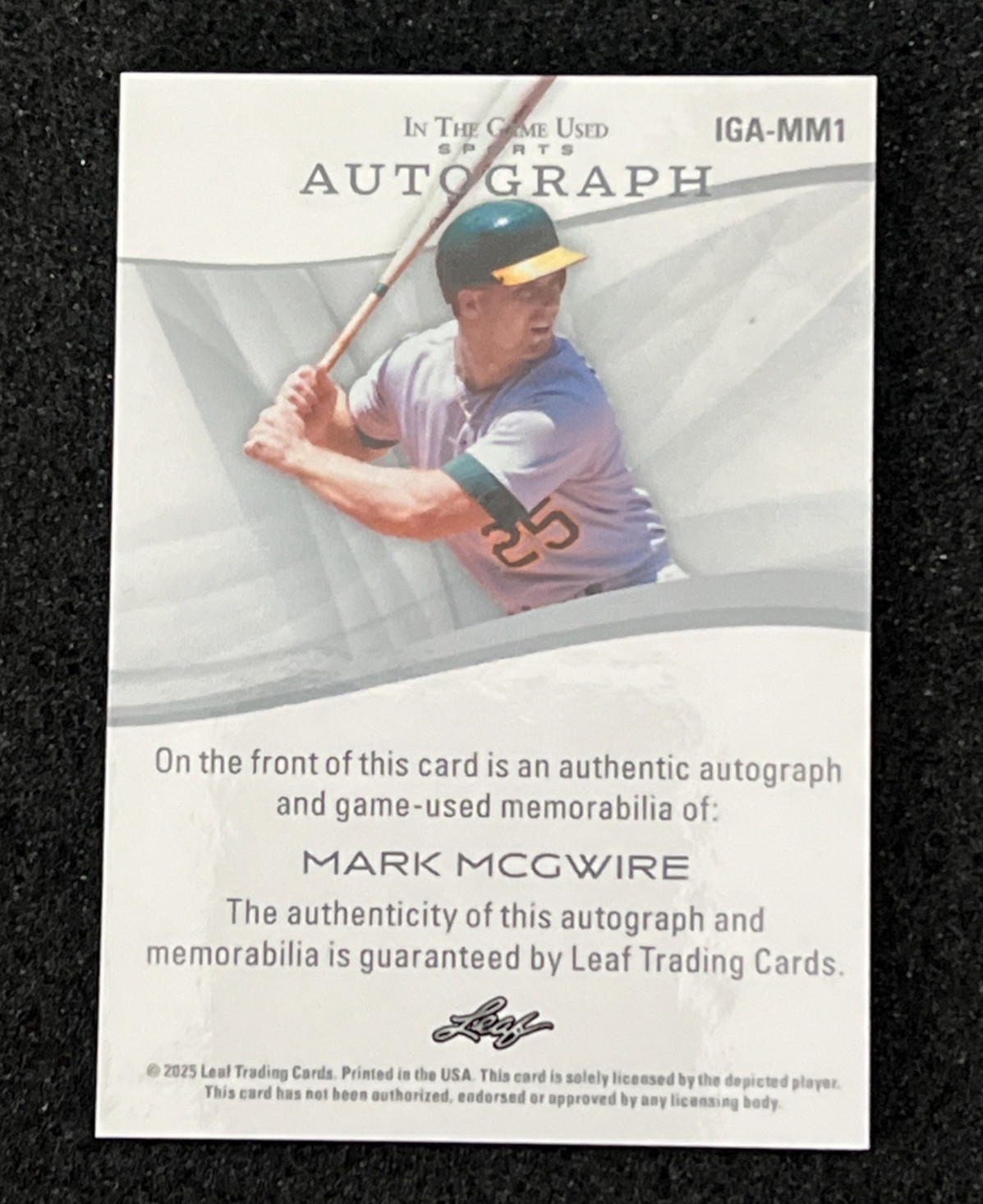 Mark McGwire - 2025 Leaf In The Game Used Patch Auto /8 view 2
