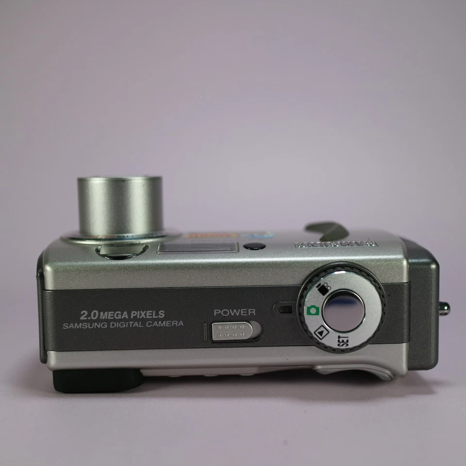 Samsung Digital Camera Digimax 240 2.0MP Silver Tested - Image 4 of 4