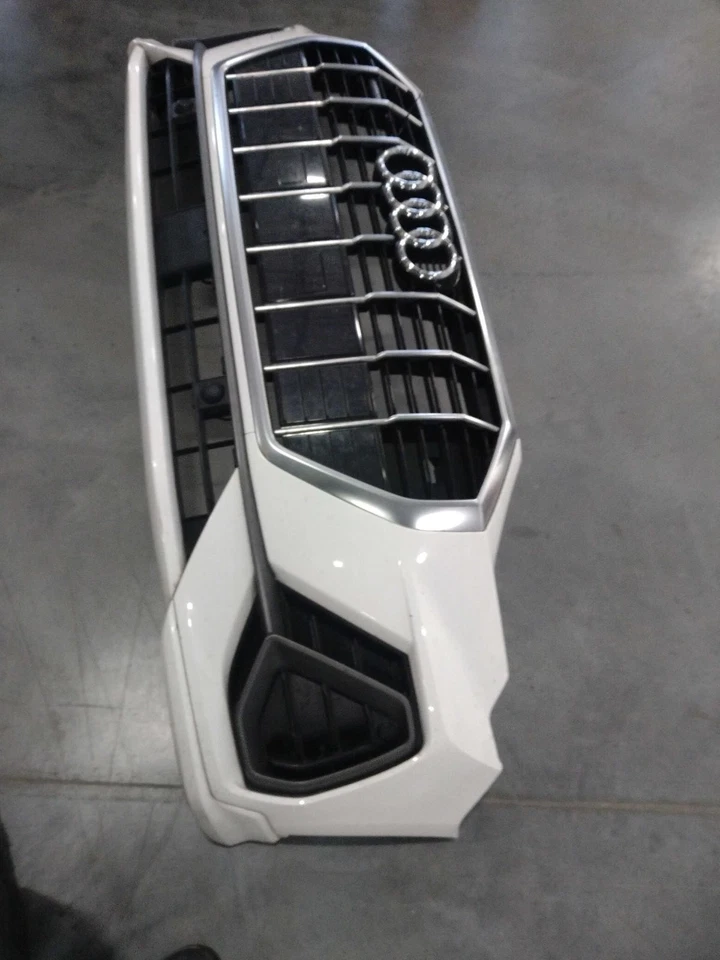 Used Front Bumper Assembly Front fits: 2022 Audi Q3 w/S line appearance option 2 - Image 2 of 4