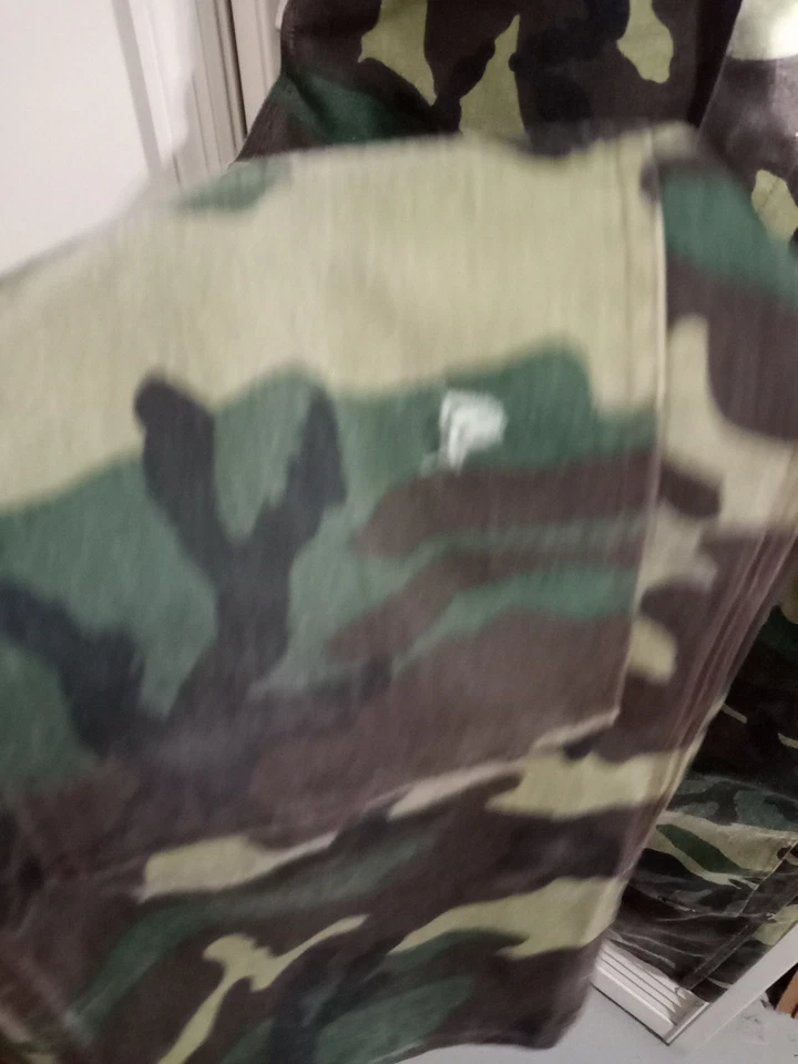 Mono con tirantes Liberty vintage verde ejército camuflaje doble rodilla carpintero para hombre 34x30 Foto 4 de 4