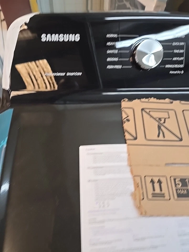 Secadora de gas Samsung DVG50B5100V7,4 ft³ Secadora de gas ft. con sensor seco TOTALMENTE NUEVA Foto 3 de 4