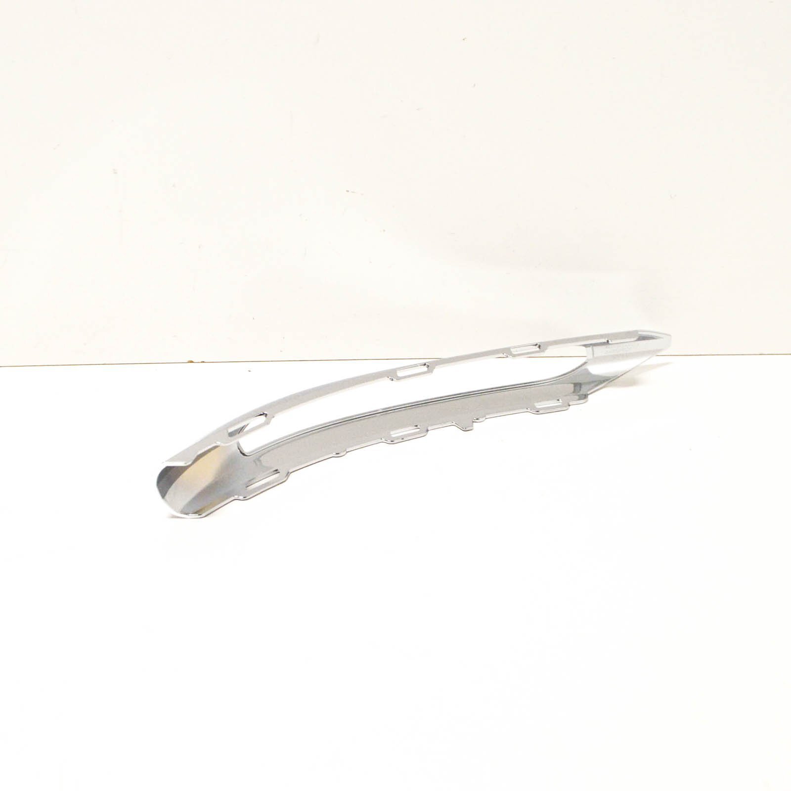 MERCEDES-BENZ C-KLASSE W204 Blende Tagfahrlicht vorne links A2048852974