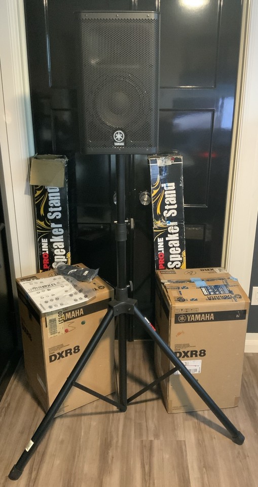 Yamaha DXR8 Powered Speakers (Pair) (w/ stands & Original Factory