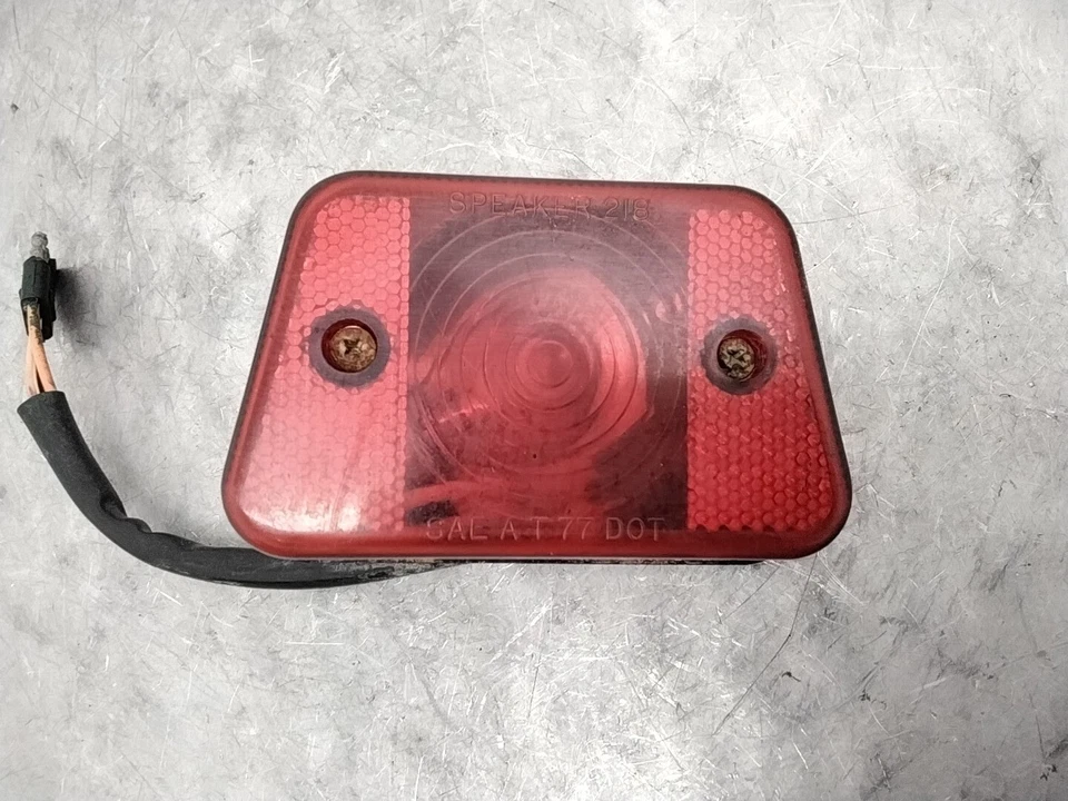 Polaris Magnum 425 1997 4x4 OEM luz trasera freno trasero Foto 2 de 4