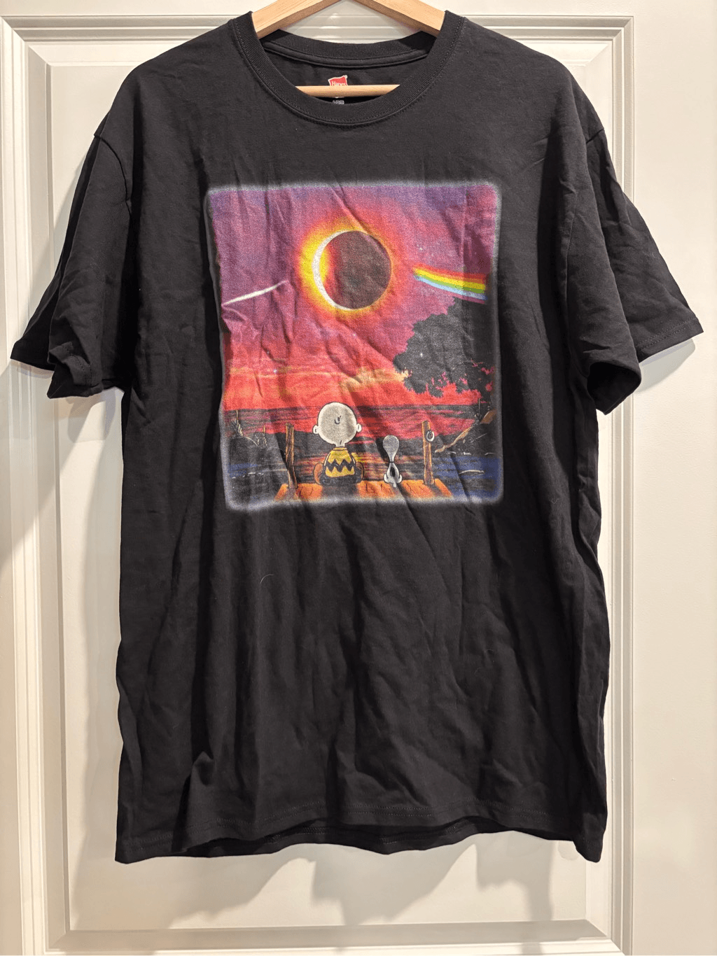 Charlie Brown Eclipse Graphic Tee in Large - Soft Cotton T-Shirt  