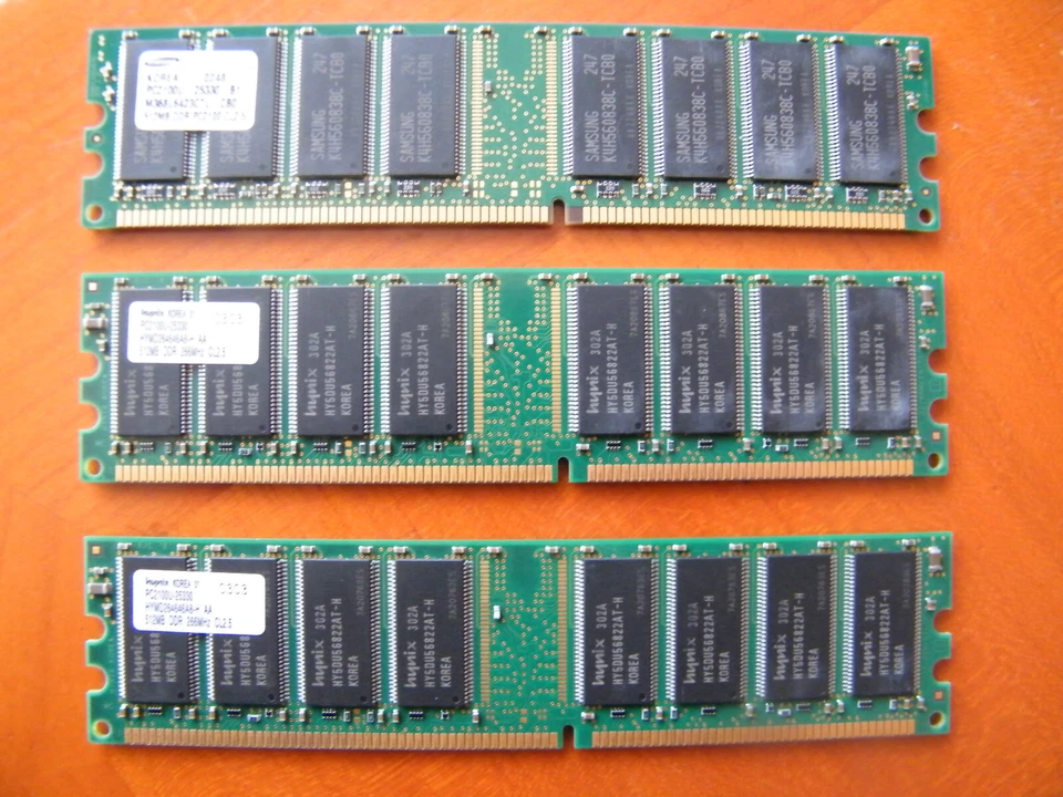 Samsung + Hyxnix RAM 3x512MB DDR PC2100U 25330 Arbeitsspeicher