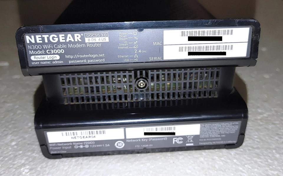 Netgear C3000 Cable Modem Router N300 - Image 2 of 4