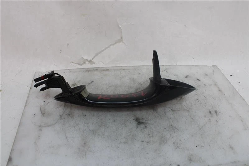 Used Front Right Exterior Door Handle fits: 2012 Bmw 528I assembly door painted - Imagem 3 de 4